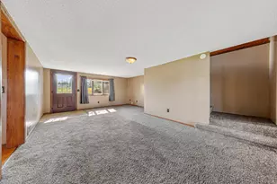 8325 Hennepin Way, Morristown, MN 55052 - Photo 17