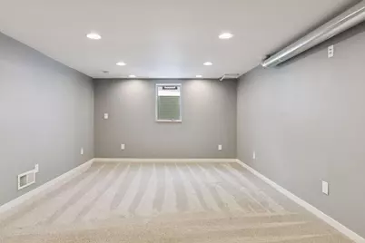 1736 Hubbard Avenue, Saint Paul, MN 55104 - Photo 23