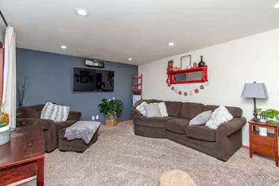 706 Rensvold Boulevard, Moorhead, MN 56560 - Photo 5