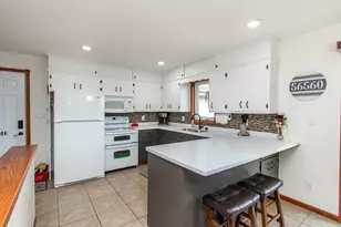 706 Rensvold Blvd, Moorhead, MN 56560 - Photo 9