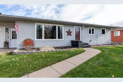 706 Rensvold Boulevard, Moorhead, MN 56560 - Photo 3