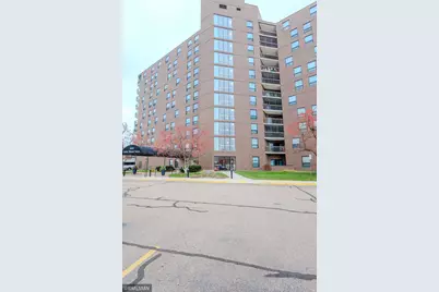 6615 Lake Shore Drive S #902, Richfield, MN 55423 - Photo 1