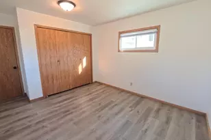 1664 Barclay St, Saint Paul, MN 55106 - Photo 9