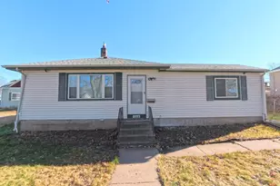 1664 Barclay St, Saint Paul, MN 55106 - Photo 1