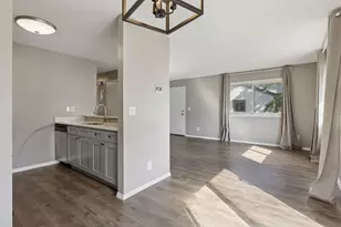 6034 72nd Ln N, Brooklyn Park, MN 55429 - Photo 3