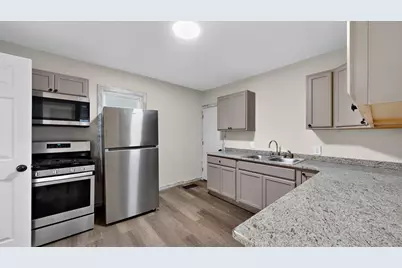 401 9th Avenue NE, Rochester, MN 55906 - Photo 7