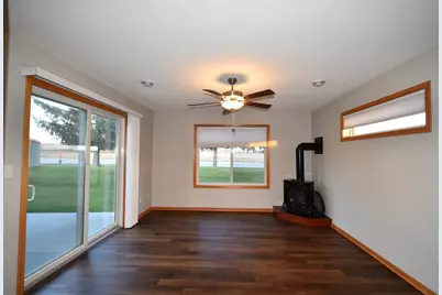 190 Highlands Circle, Zumbrota, MN 55992 - Photo 11