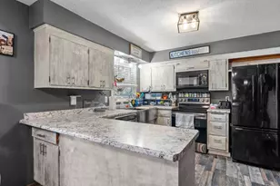 10239 Raven St NW, Coon Rapids, MN 55433 - Photo 13