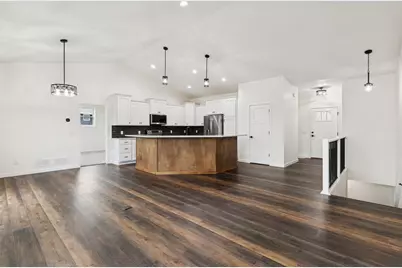 16340 Gladiola Avenue W, Lakeville, MN 55068 - Photo 5