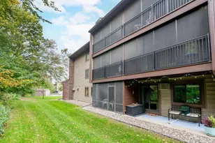 7401 W 101st St, Bloomington, MN 55438 - Photo 21