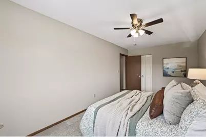 3153 Old Highway 8 #304, Roseville, MN 55418 - Photo 11