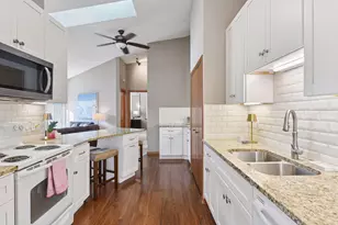 5524 Bimini Dr, Hopkins, MN 55343 - Photo 1