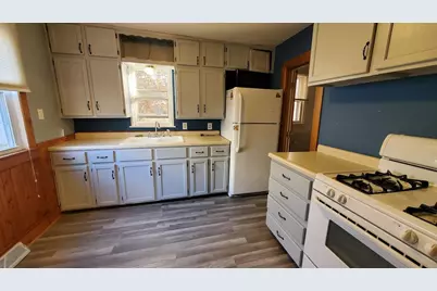 2002 Nortonia Avenue, Saint Paul, MN 55119 - Photo 11