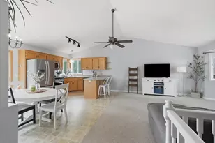 1163 111th Ave NE, Blaine, MN 55434 - Photo 5