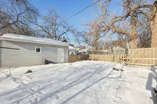 3413 Dupont Ave N, Minneapolis, MN 55412 - Photo 33