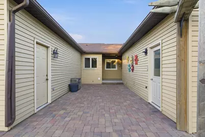 1320 N High Street, Lake City, MN 55041 - Photo 5