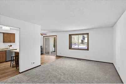 4372 Buckingham Court, Vadnais Heights, MN 55127 - Photo 11