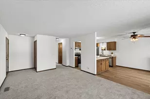 4372 Buckingham Ct, Vadnais Heights, MN 55127 - Photo 11