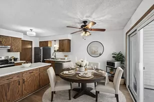 4372 Buckingham Ct, Vadnais Heights, MN 55127 - Photo 3