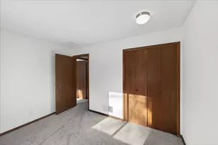 4372 Buckingham Ct, Vadnais Heights, MN 55127 - Photo 25