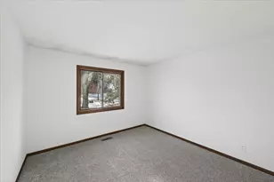4372 Buckingham Ct, Vadnais Heights, MN 55127 - Photo 23