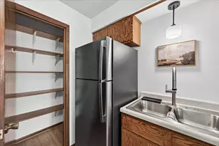 4372 Buckingham Ct, Vadnais Heights, MN 55127 - Photo 21