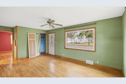 302 Minnesota Avenue E, Minnesota Lake, MN 56068 - Photo 7