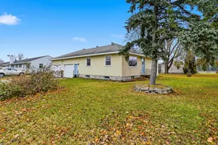 302 Minnesota Ave E, Minnesota Lake, MN 56068 - Photo 21