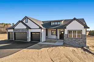 21207 Tippecanoe St NE, East Bethel, MN 55011 - Photo 3