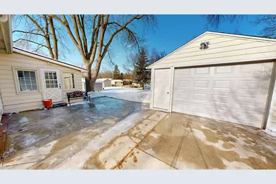 1204 Willmar Avenue SW, Willmar, MN 56201 - Photo 35