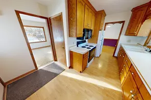 1204 Willmar Ave SW, Willmar, MN 56201 - Photo 9