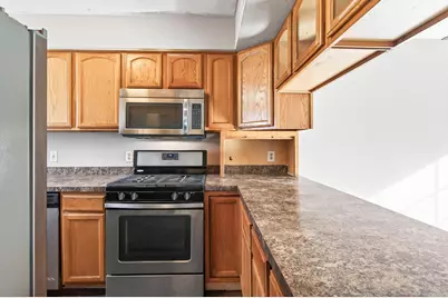 605 Portland Drive E, Burnsville, MN 55337 - Photo 11