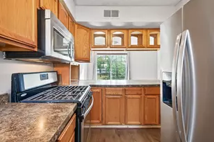 605 Portland Dr E, Burnsville, MN 55337 - Photo 15