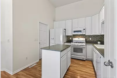 9767 Picket Drive, Eden Prairie, MN 55347 - Photo 13