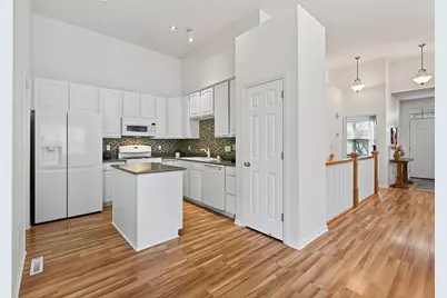 9767 Picket Drive, Eden Prairie, MN 55347 - Photo 11