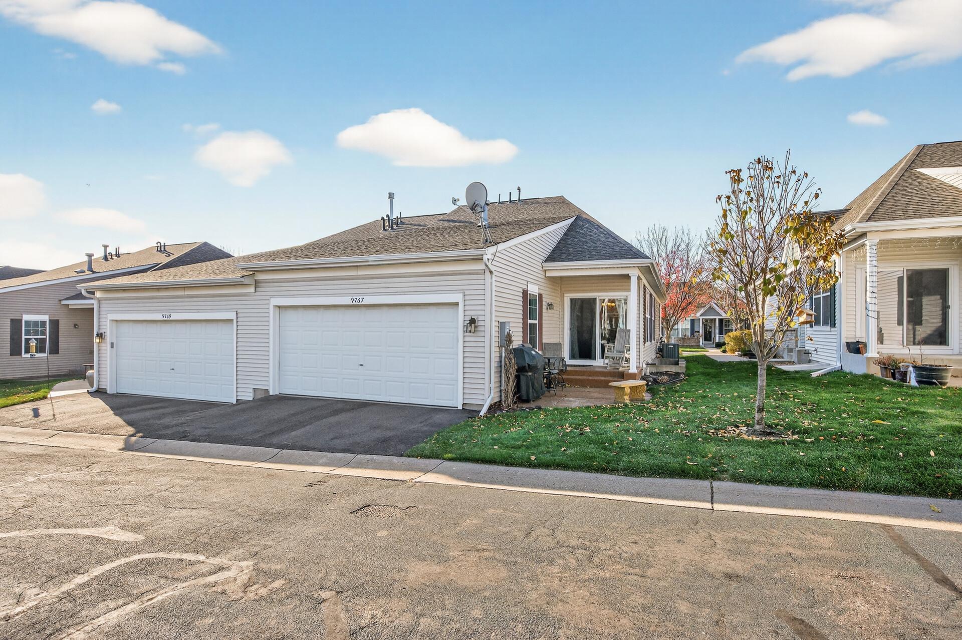 9767 Picket Dr, Eden Prairie, MN 55347 - MLS 6819877 - Coldwell Banker