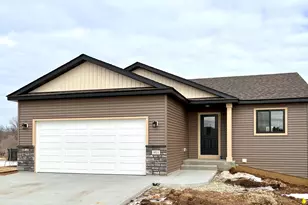 911 3rd St, Wanamingo, MN 55983 - Photo 1