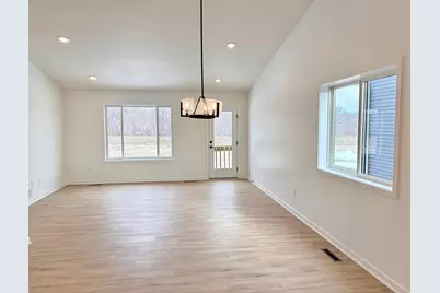 911 3rd Street, Wanamingo, MN 55983 - Photo 7