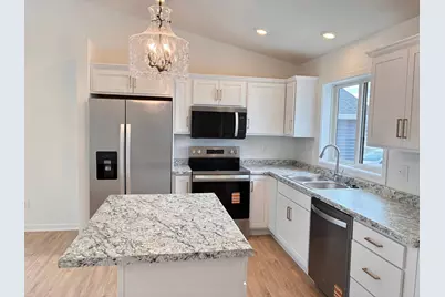 911 3rd Street, Wanamingo, MN 55983 - Photo 3