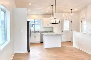 911 3rd St, Wanamingo, MN 55983 - Photo 9