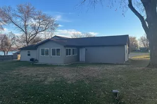 1795 50th Ave NE, Willmar, MN 56201 - Photo 5