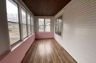 304 E 3rd St, Albert Lea, MN 56007 - Photo 3