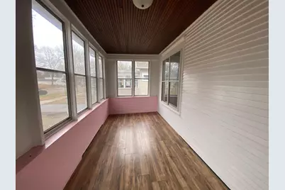 304 E 3rd Street, Albert Lea, MN 56007 - Photo 3