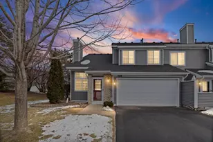 468 Heartland Ct, Chanhassen, MN 55317 - Photo 1