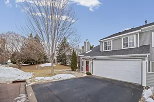 468 Heartland Ct, Chanhassen, MN 55317 - Photo 3