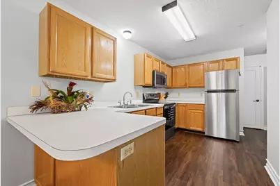 468 Heartland Court, Chanhassen, MN 55317 - Photo 11