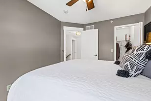 468 Heartland Ct, Chanhassen, MN 55317 - Photo 19