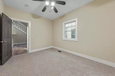 605 10th Avenue NW, Austin, MN 55912 - Photo 21