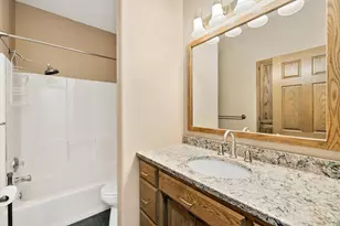 4915 Rose Creek Pkwy S, Fargo, ND 58104 - Photo 9