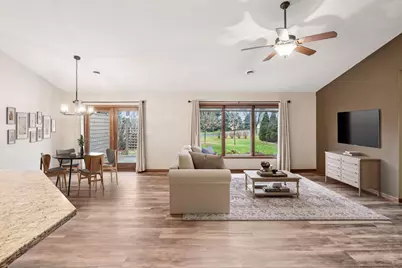 3415 Cambridge Place, River Falls, WI 54022 - Photo 5